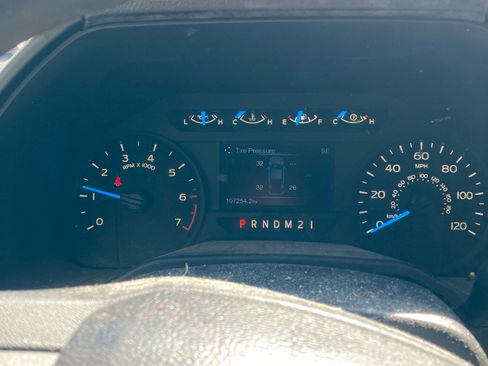 Used 2015 Ford F150 XL w/ Equipment Group 101A Mid image 5