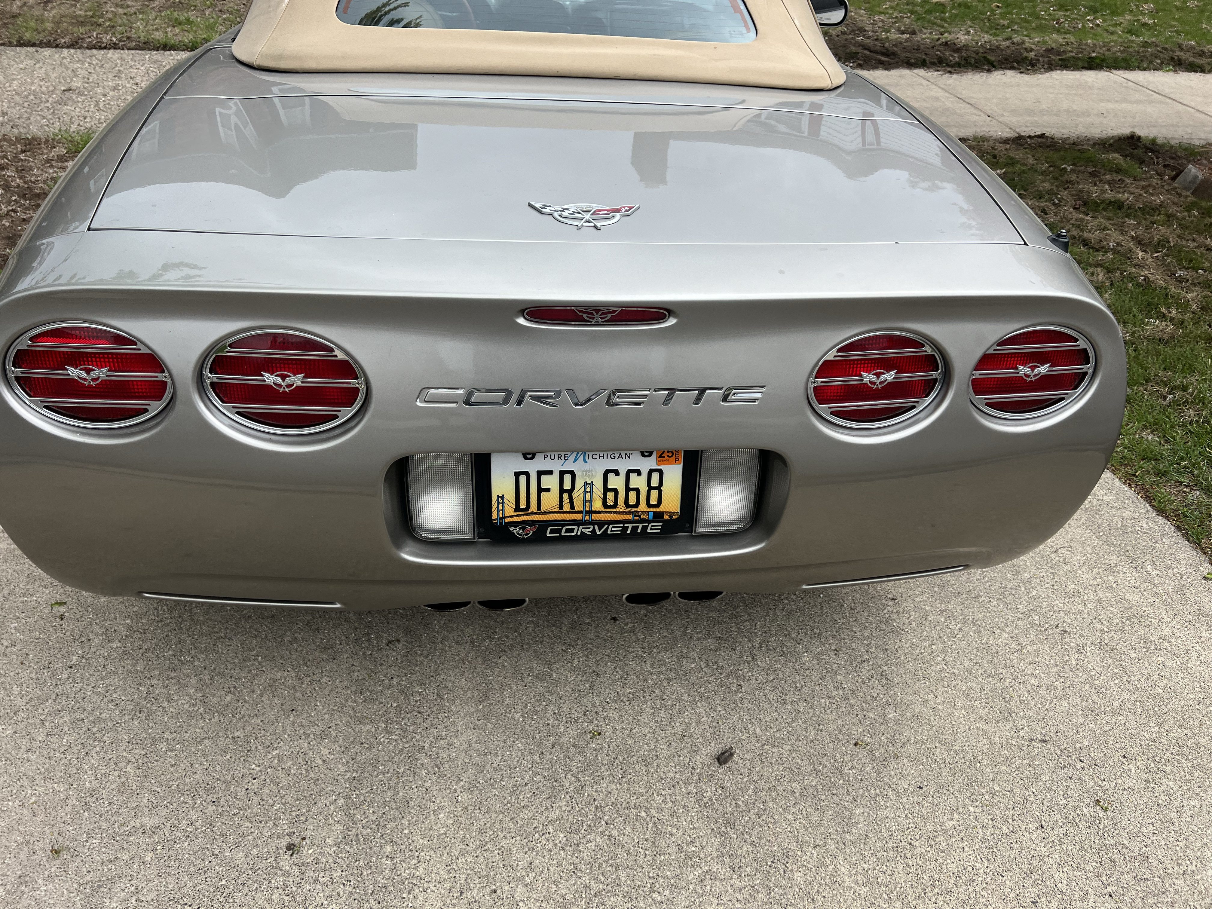 Used 2000 Chevrolet Corvette Convertible w/ Memory Pkg RWD image 5