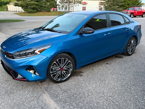 Used 2023 Kia Forte GT FWD image 5