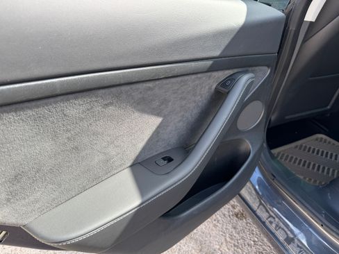 Used 2023 Tesla Model 3 Standard Range image 13