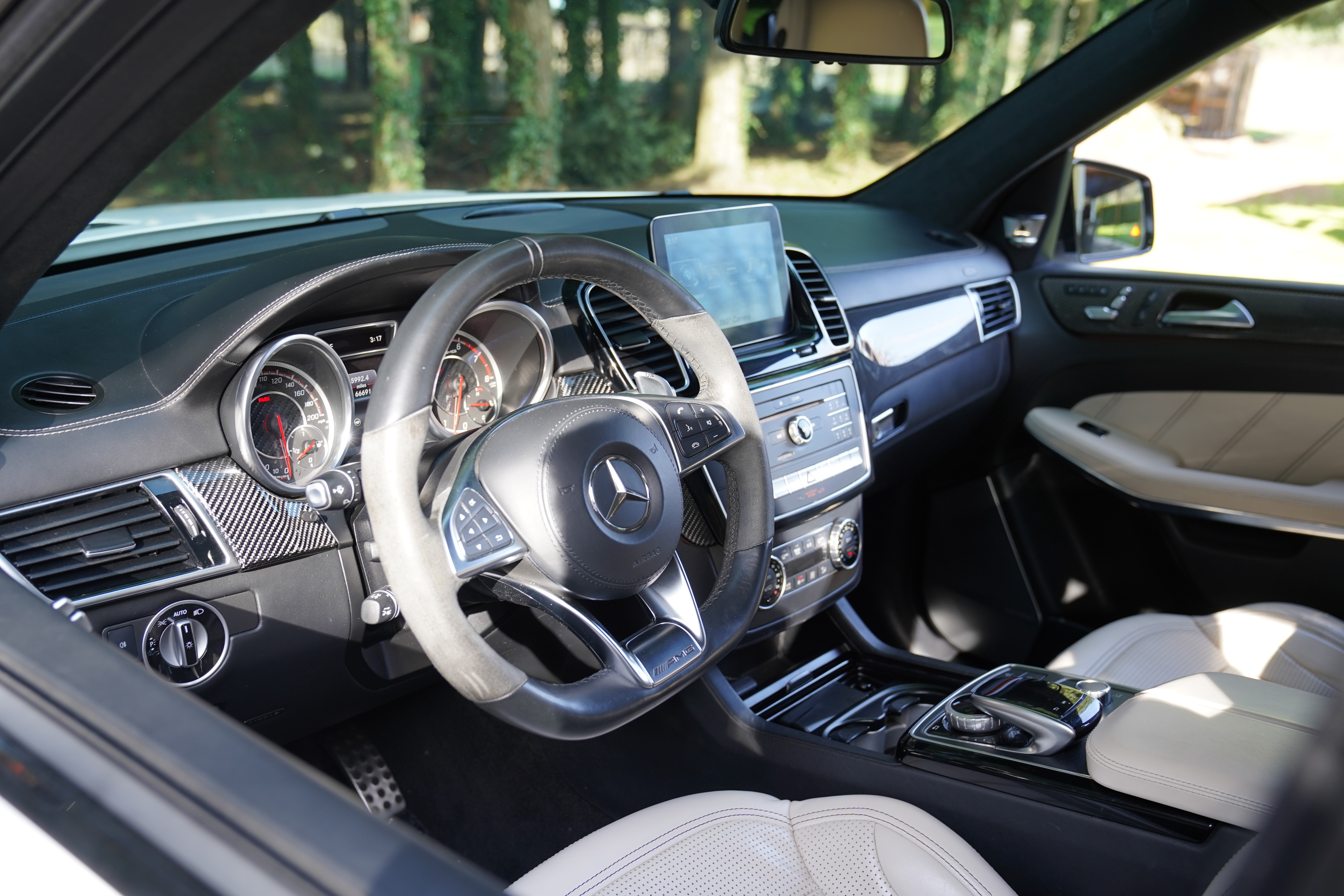 Used 2017 Mercedes-Benz GLS 63 AMG 4MATIC image 26