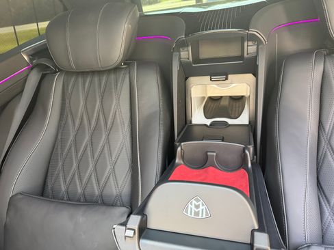 Used 2024 Mercedes-Benz Maybach GLS 600 4MATIC image 8