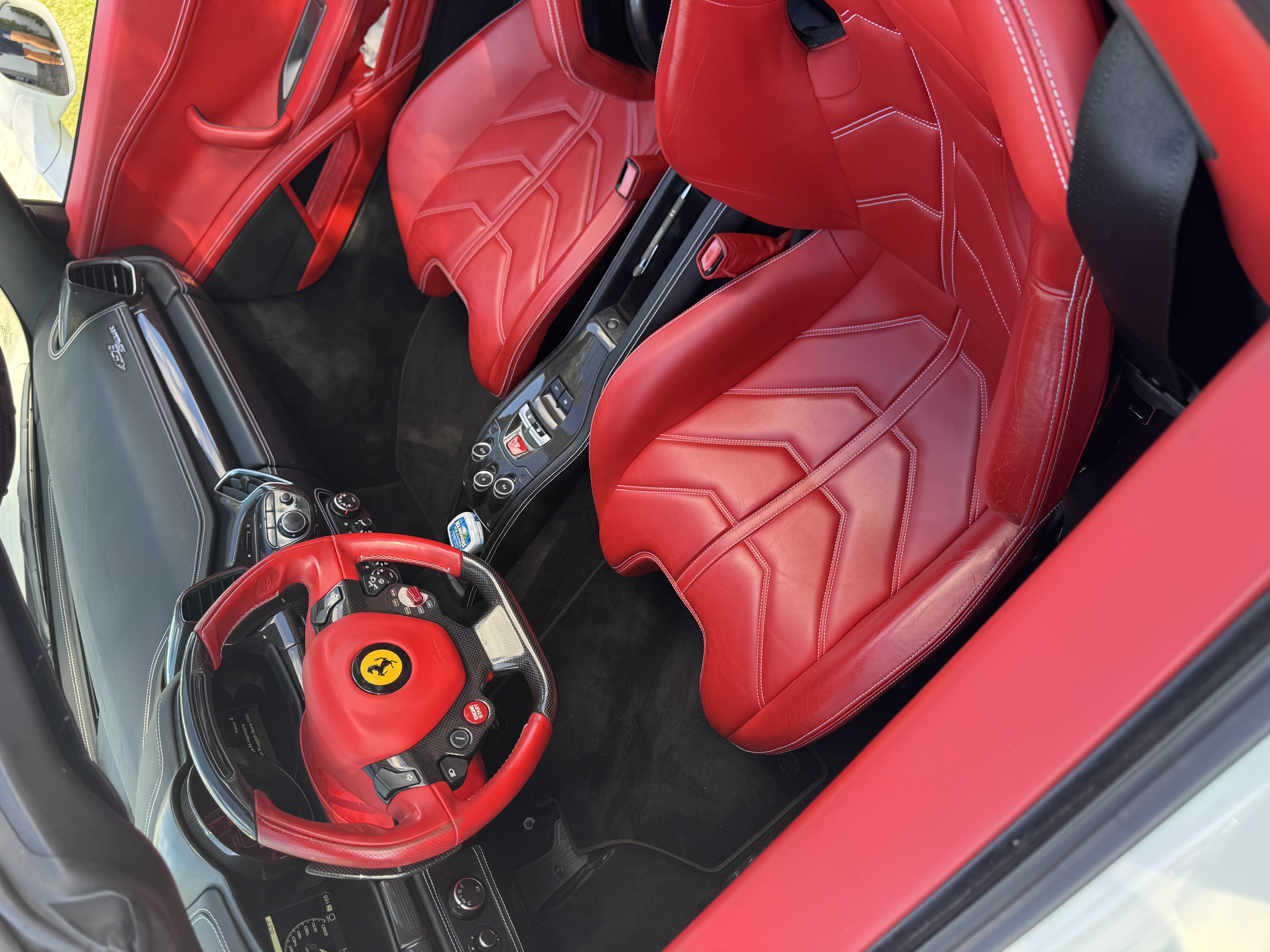 Used 2015 Ferrari 458 Spider RWD image 9