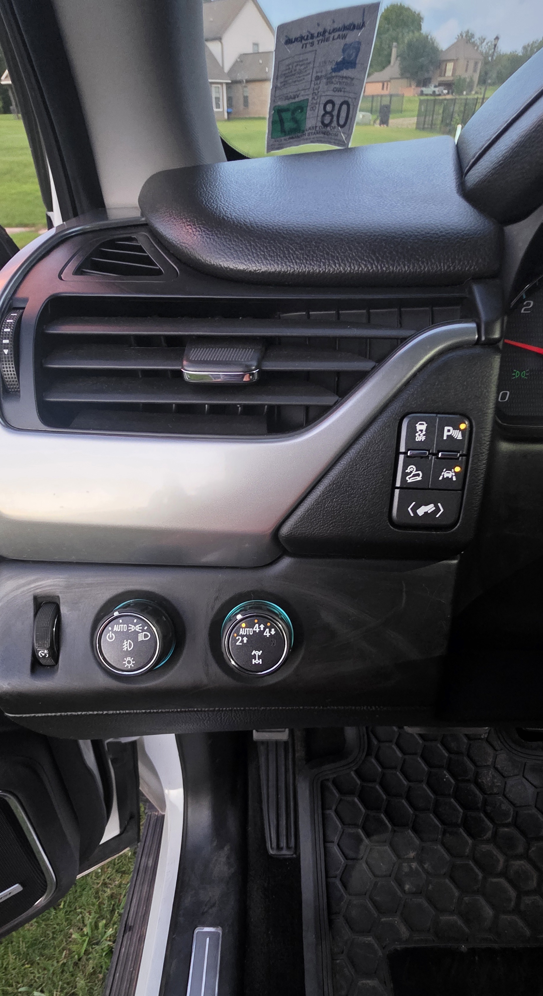 Used 2018 Chevrolet Tahoe LT AWD/4WD image 10
