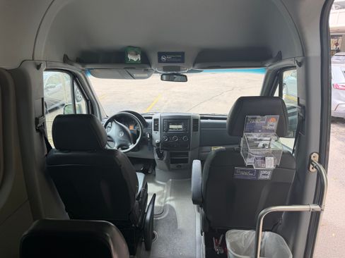Used 2017 Mercedes-Benz Sprinter 3500 image 11