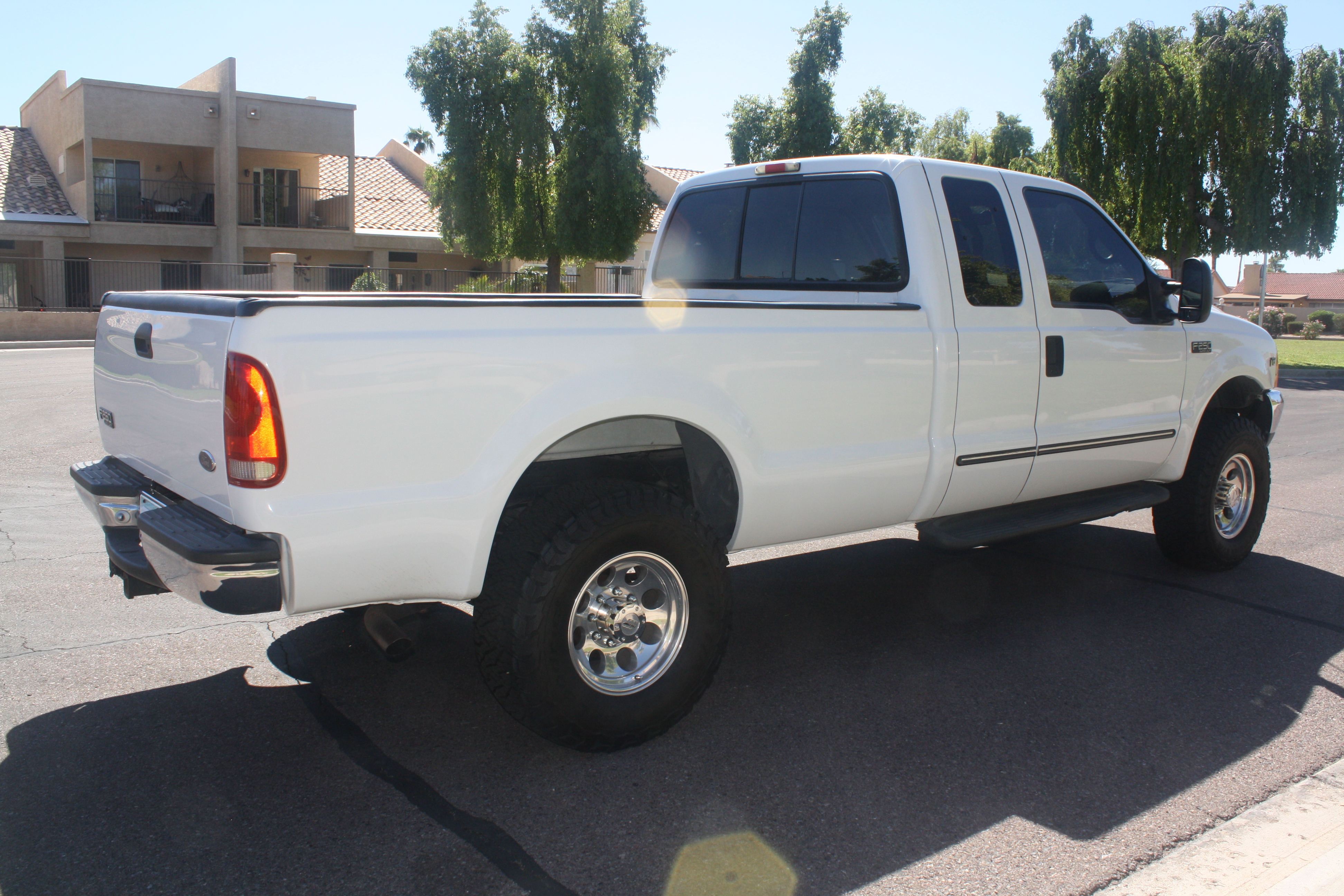 Used 2000 Ford F250 4x4 SuperCab Super Duty image 10