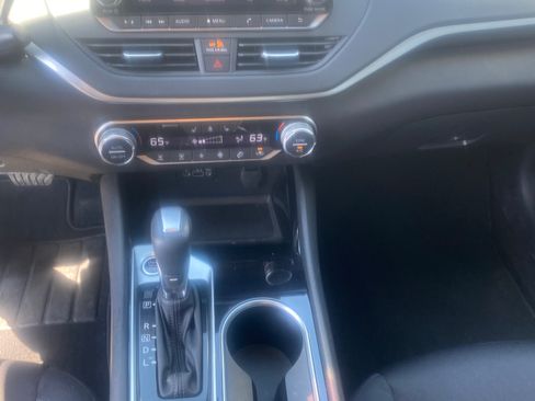 Used 2020 Nissan Altima 2.5 SV image 6