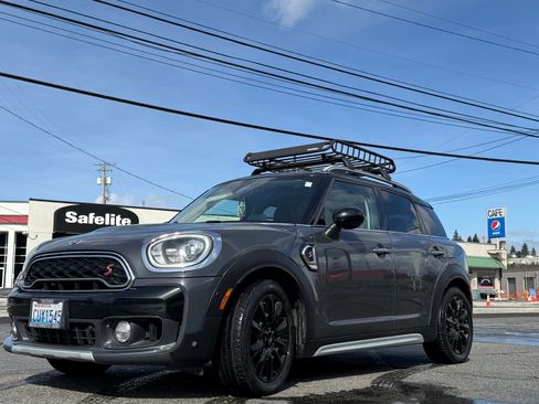 Used 2018 MINI Cooper Countryman S image 1