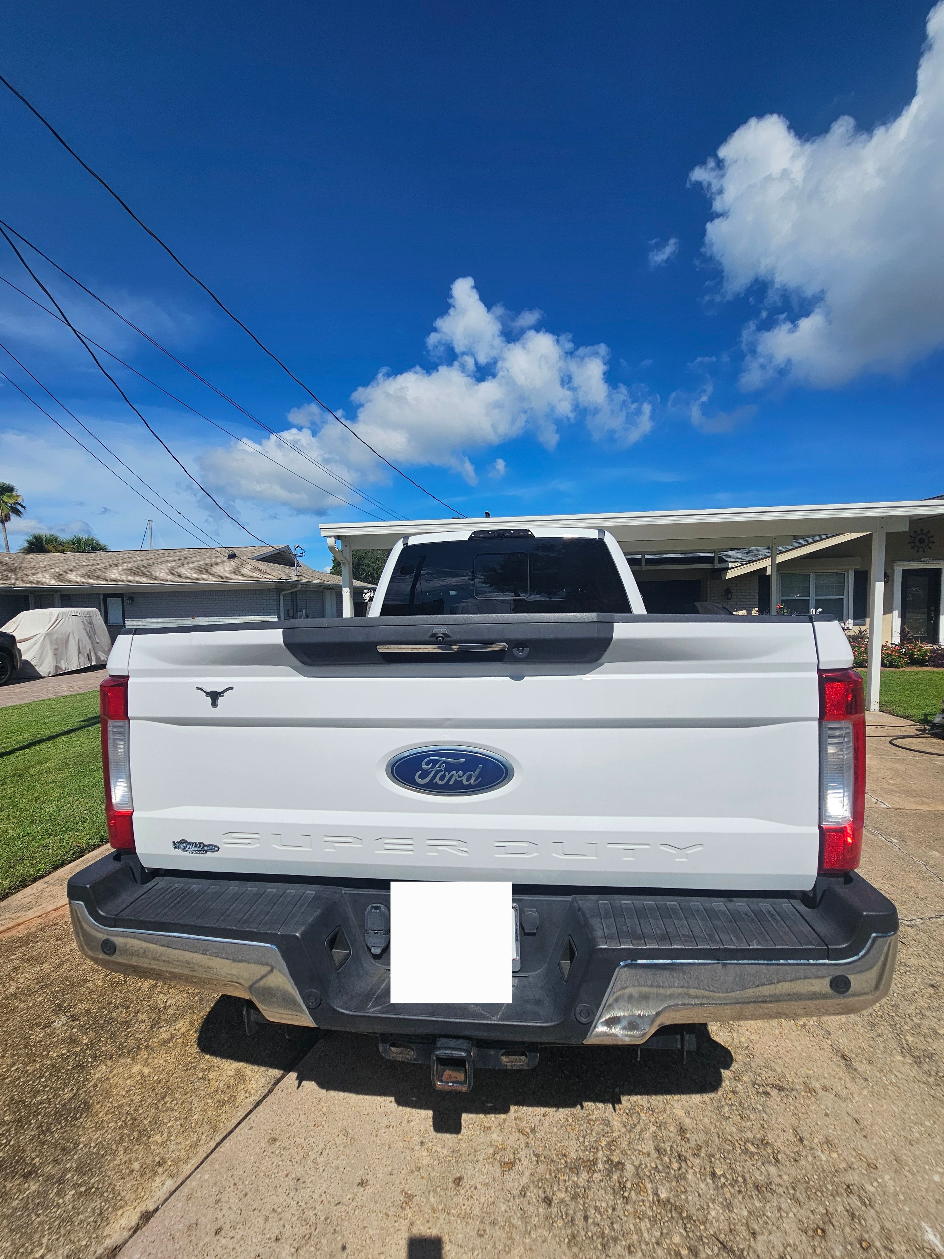 Used 2019 Ford F250 Lariat w/ Lariat Ultimate Package AWD/4WD image 4