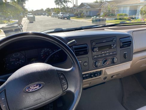 Used 2005 Ford F250 XLT image 6