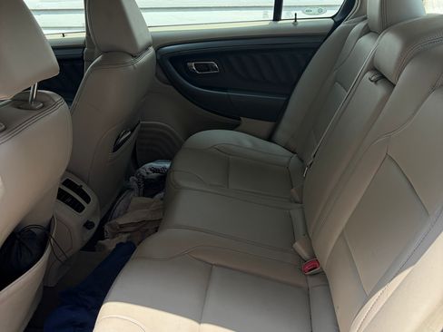 Used 2012 Ford Taurus SEL FWD image 5