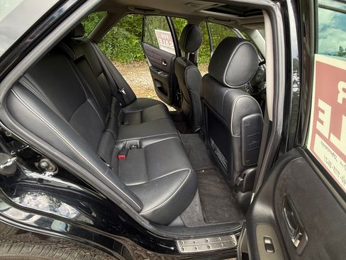 Used 2003 Lexus IS 300 SportCross RWD image 10
