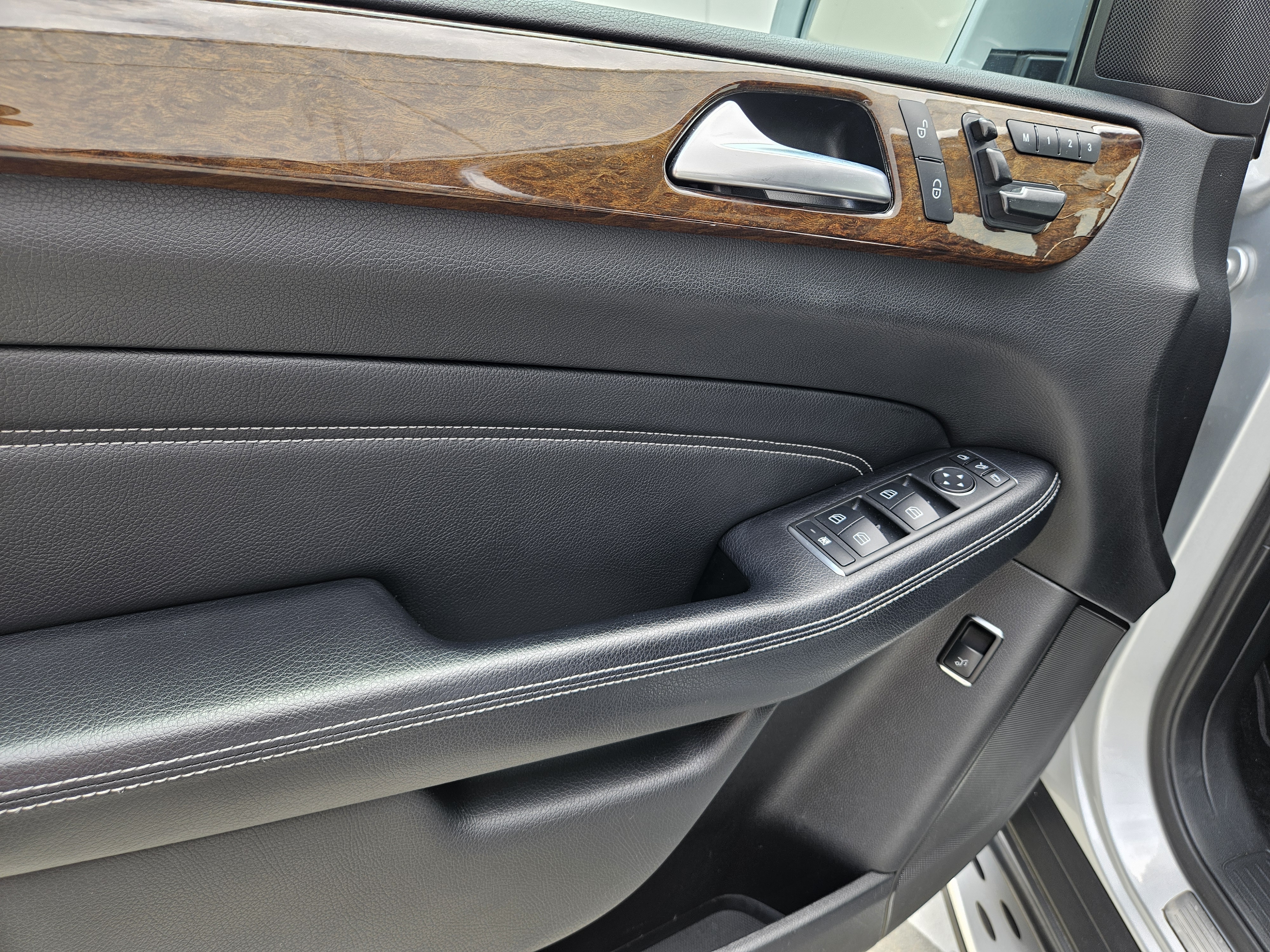 Used 2012 Mercedes-Benz ML 350 4MATIC image 13
