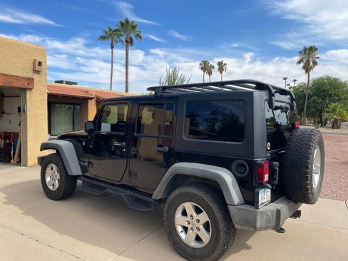 Used 2014 Jeep Wrangler Unlimited Sport w/ Quick Order Package 23S AWD/4WD image 11