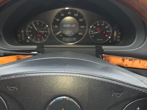 Used 2006 Mercedes-Benz E 350 Sedan image 21