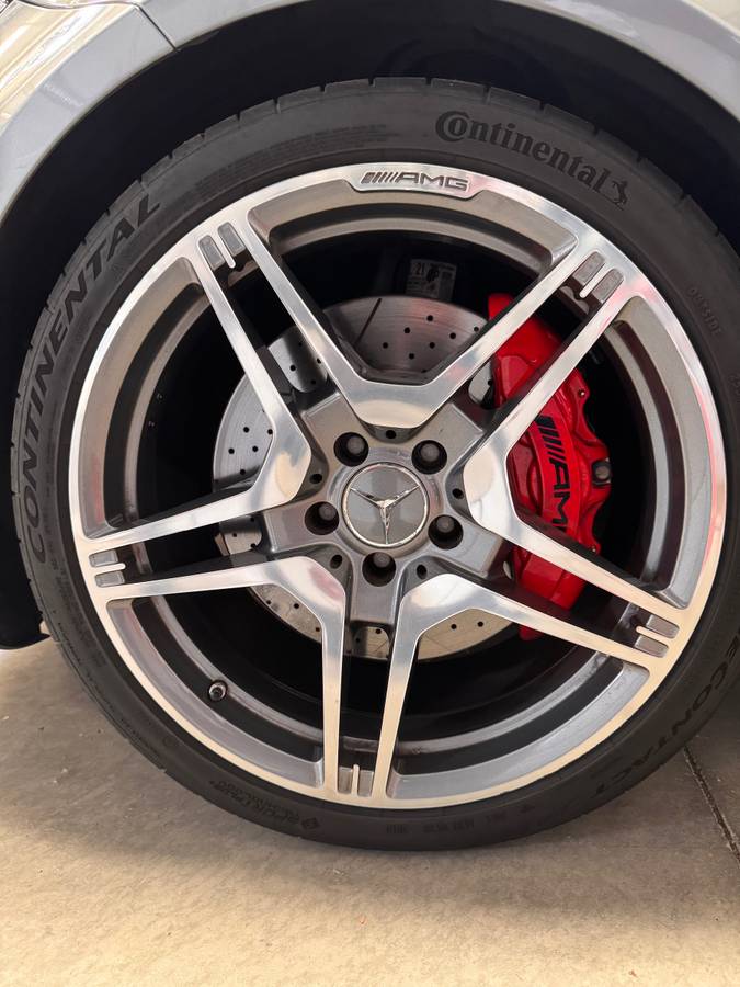 Used 2012 Mercedes-Benz CLS 63 AMG image 12