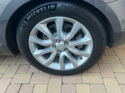 Used 2016 Land Rover Range Rover Sport HSE image 24