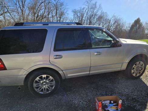 Used 2011 Ford Expedition Limited w/ 301A Rapid Spec Order Code AWD/4WD image 4