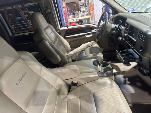 Used 2002 Ford F350 Long Bed image 10