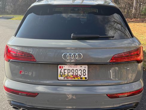 Used 2021 Audi SQ5 Premium Plus w/ Premium Plus Package image 4