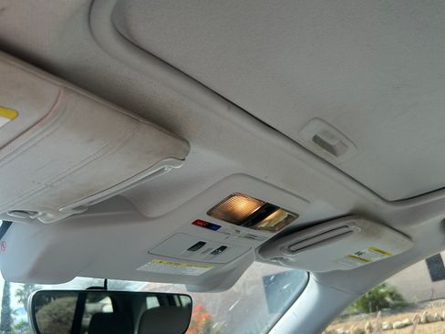 Used 2017 Subaru Forester 2.5i Premium image 13