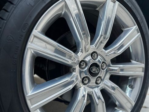 Used 2019 Land Rover Range Rover Evoque HSE image 30