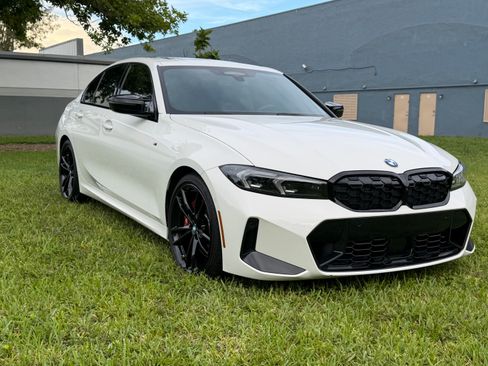 Used 2024 BMW M340i RWD image 1