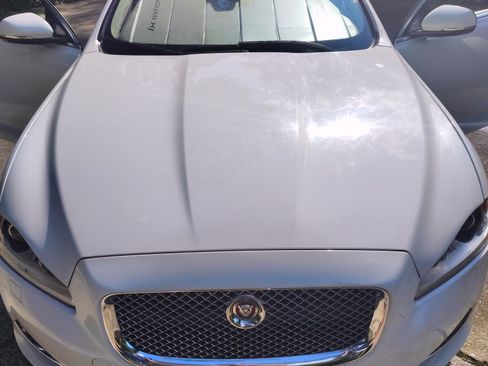 Used 2014 Jaguar XJ L Portfolio image 14