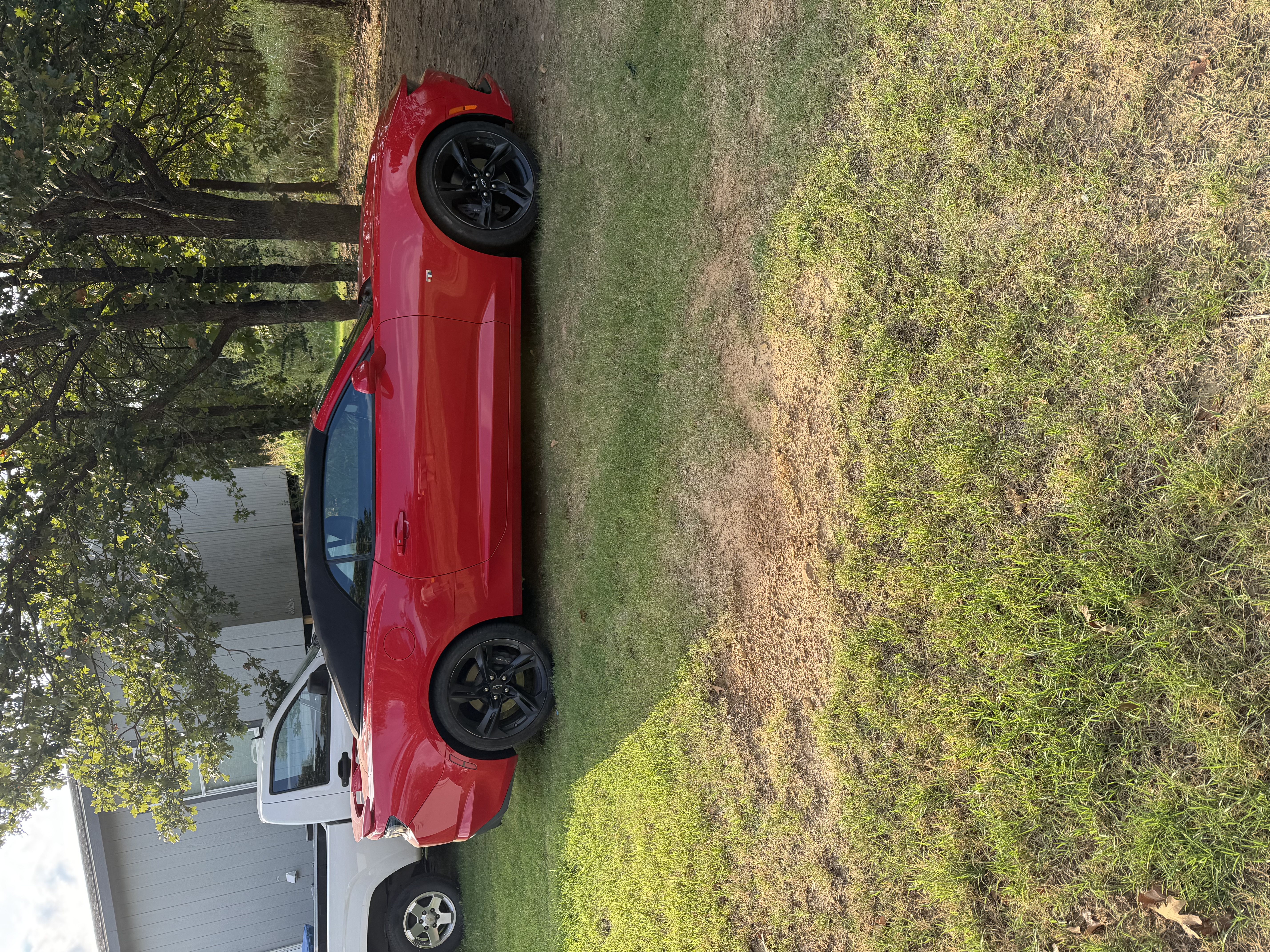 Used 2020 Chevrolet Camaro SS RWD image 6