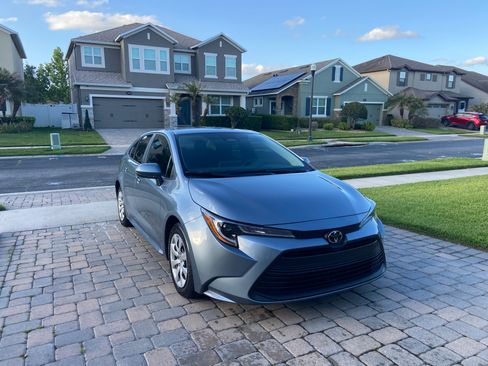 Used 2023 Toyota Corolla LE FWD image 12