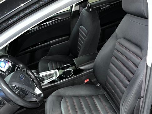 Used 2013 Ford Fusion SE image 10