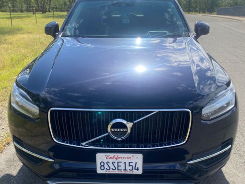 Used 2019 Volvo XC90 T5 Momentum w/ Advanced Package image 4