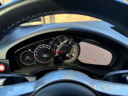 Used 2019 Porsche Cayenne image 16