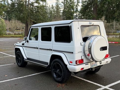 Used 2017 Mercedes-Benz G 550 image 10