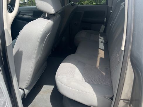 Used 2007 Dodge Ram 1500 Truck SLT image 11