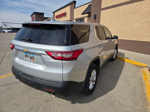 Used 2019 Chevrolet Traverse LS image 1