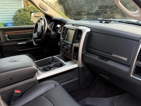 Used 2017 RAM 2500 Laramie w/ Sport Appearance Group image 17