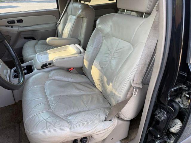 Used 2002 Chevrolet Tahoe LT AWD/4WD image 14