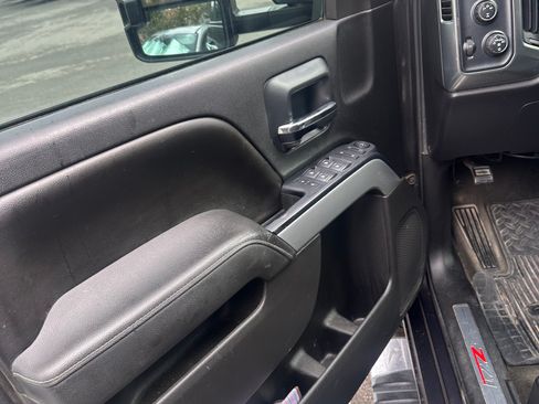 Used 2015 Chevrolet Silverado 2500 LT w/ LT Convenience Package image 12