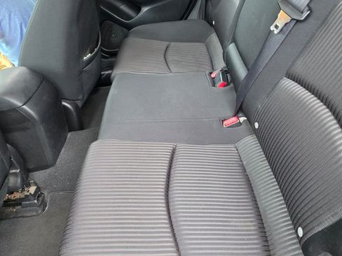 Used 2014 MAZDA MAZDA3 i Touring FWD image 2