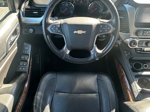 Used 2018 Chevrolet Suburban Premier image 20