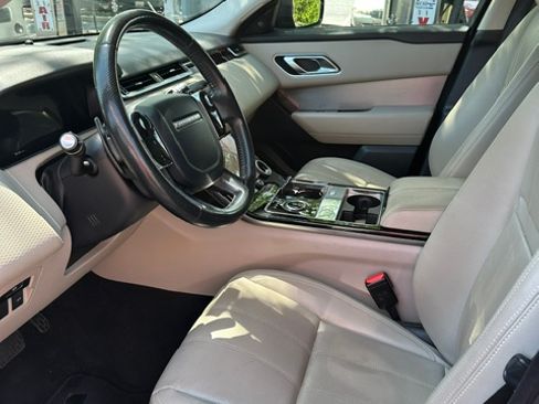 Used 2018 Land Rover Range Rover Velar S AWD/4WD image 9