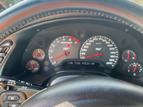 Used 2003 Chevrolet Corvette Convertible w/ Preferred Equipment Group1 RWD image 12