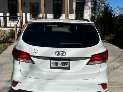 Used 2018 Hyundai Santa Fe SE Ultimate Sport Utility 4D w/ SE Ultimate Tech Package 03 image 5