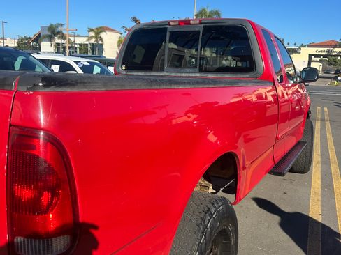 Used 2002 Ford F150 2WD SuperCab image 2