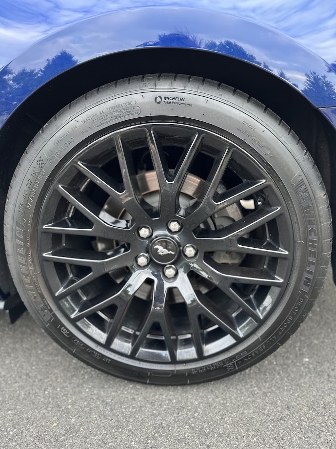 Used 2019 Ford Mustang GT Premium w/ GT Performance Package RWD image 23