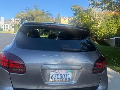 Used 2013 Porsche Cayenne GTS AWD/4WD image 4