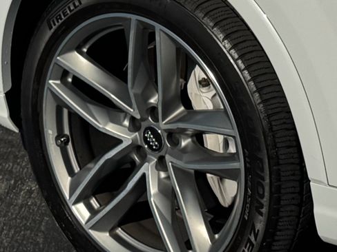 Used 2018 Audi Q7 3.0T Prestige w/ Prestige Package image 12