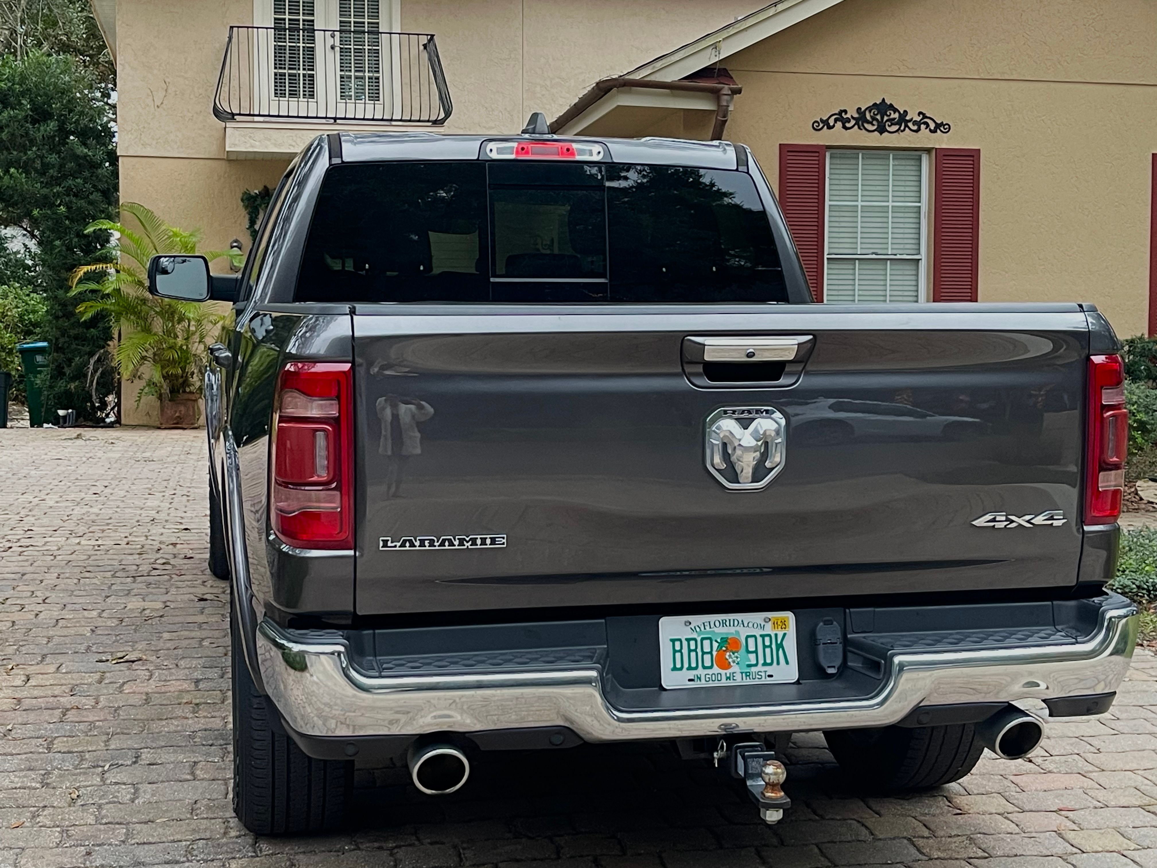 Used 2022 RAM 1500 Laramie AWD/4WD image 8