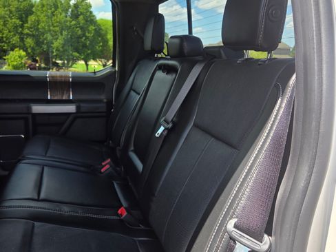 Used 2018 Ford F150 Lariat w/ Equipment Group 502A Luxury AWD/4WD image 15